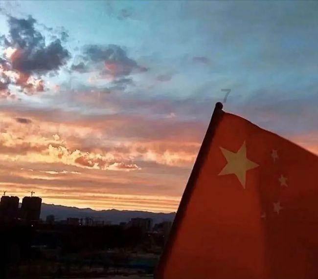 小猪佩奇的公主裙