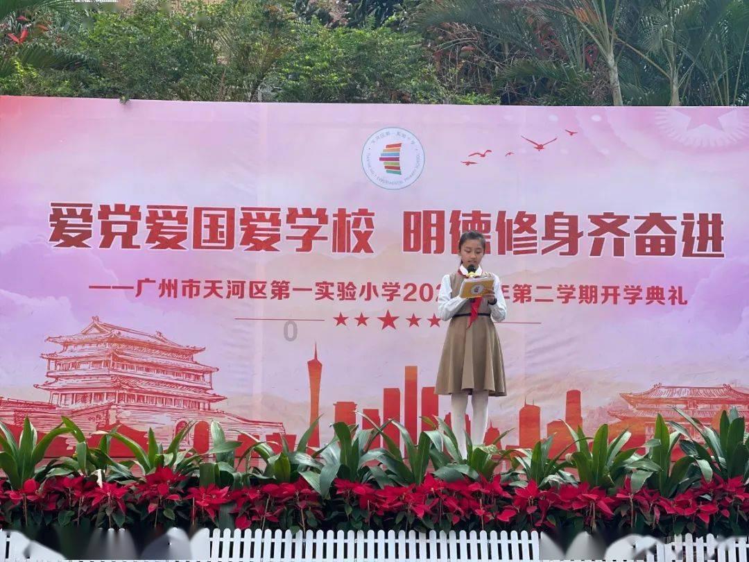 我婆婆总是让老公的哥嫂及娘家哥哥及他们的子女都在我们这边吃饭 赖着不走 请问能告他们吗？